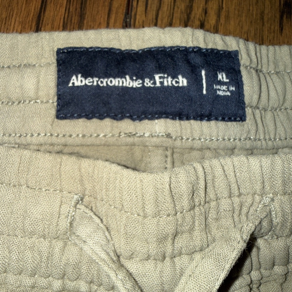 Abercrombie & Fitch Relaxed Pull On Short Size Extra Large XL New Beige 7" - Picture 4 of 9